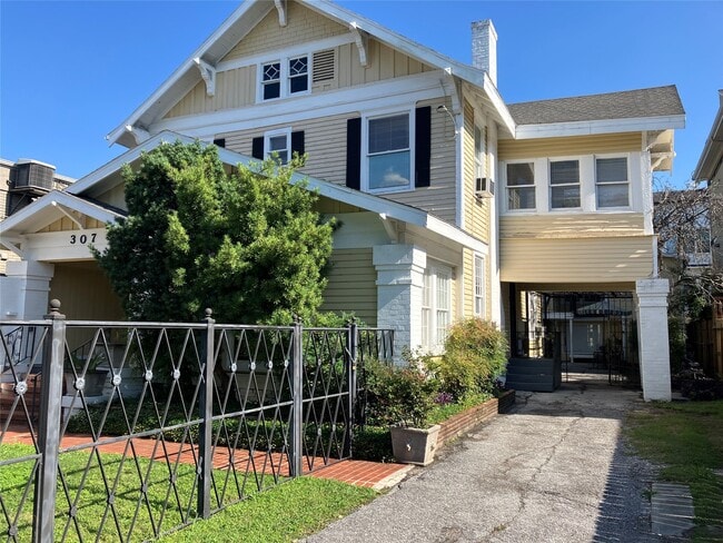 Photo - 307 Stratford St Unit 1