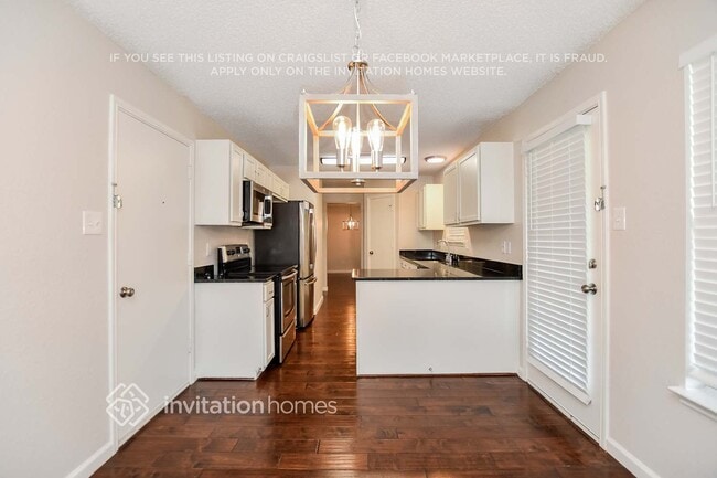 Photo - 1001 Windsor Ln