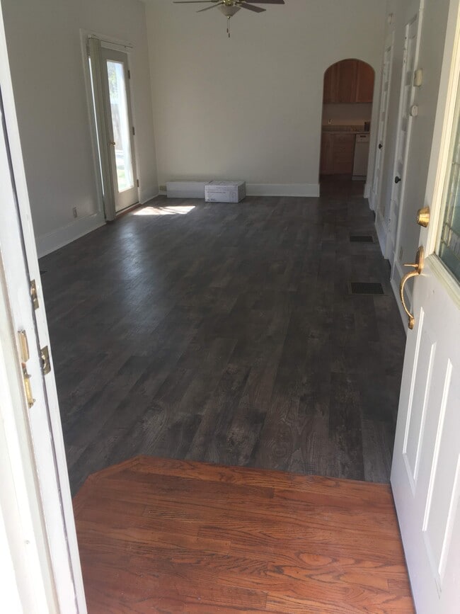 Photo - 2337 N 67th St