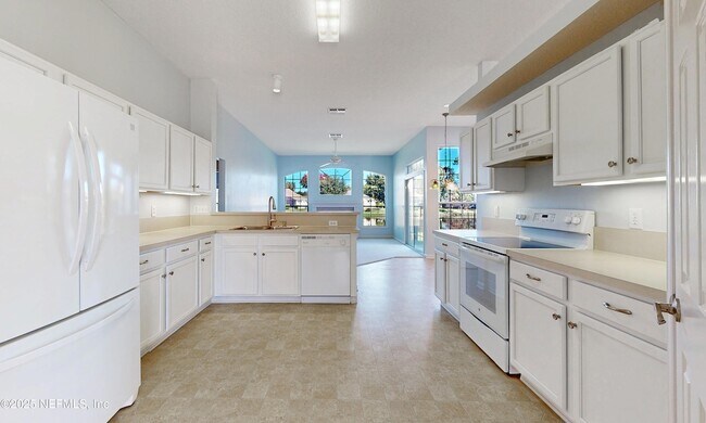 Photo - 1995 Bluebonnet Way