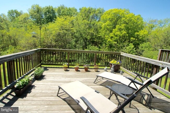 Photo - 104 Eastside Ln