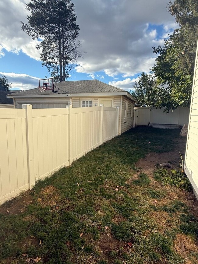 Photo - Charming 3BR House in Albany