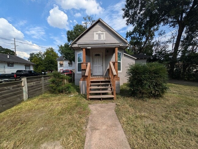 Building Photo - 2423 Ave C Rental