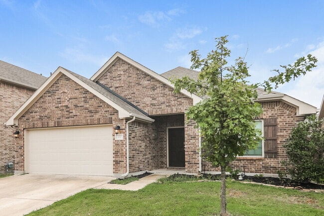 Photo - 121 Pleasant Hill Ln