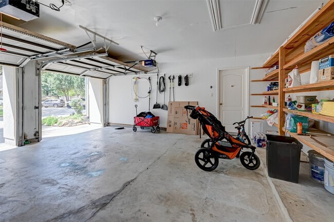 Photo - 1107 Parkhaven Ln