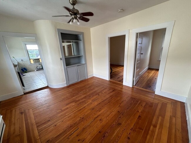 Building Photo - 15-Poplar-St Unit 2