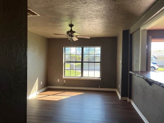 Photo - 814 NW 33rd St