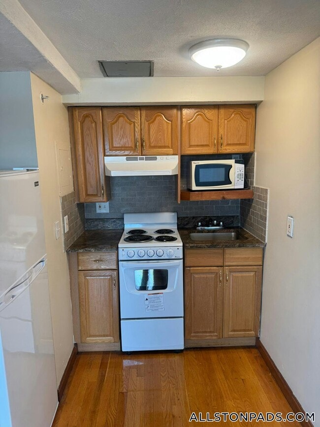 Photo - 1110 Commonwealth Ave Unit 607
