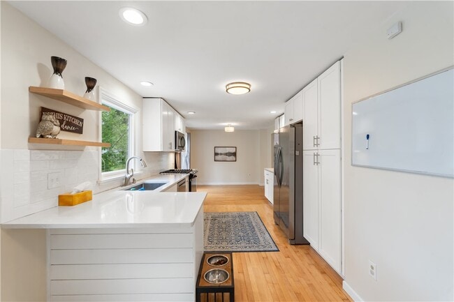 Photo - 20 Paddington Dr