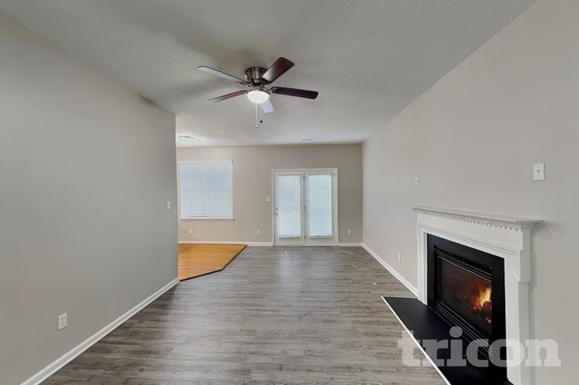 Photo - 1405 Wessex Ct
