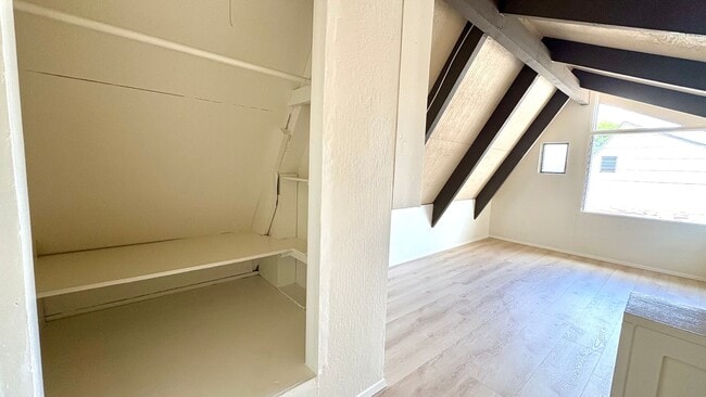 Photo - AVAILABLE NOW! 2 BED/1 BATH TOWNHOME W/ LO...