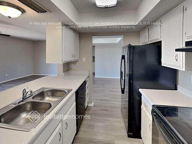 Photo - 5720 N 48th Ln