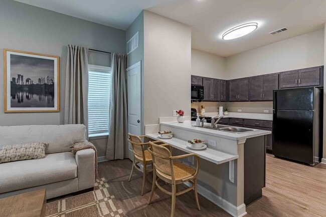 Photo - Crossing Pointe