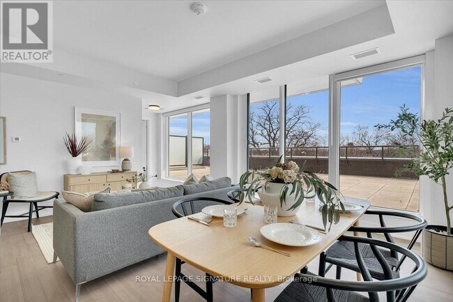 Photo - 664 Spadina Ave. Unit 602