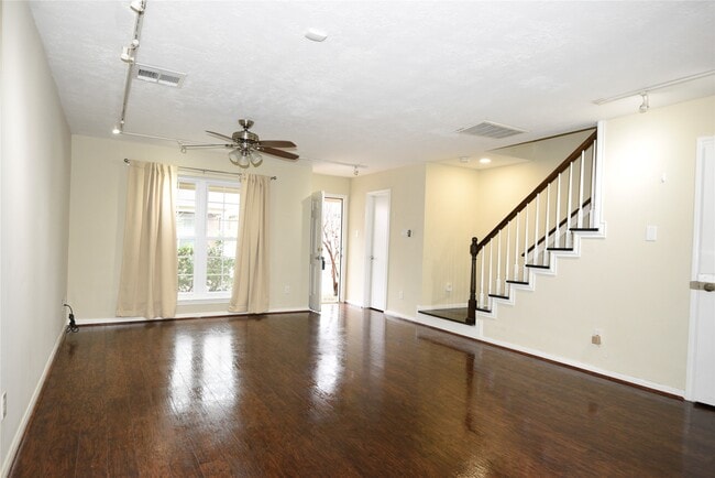 Photo - 1008 Andrews St