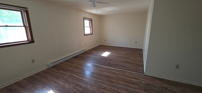 Photo - 1712 Main St Unit Number 6