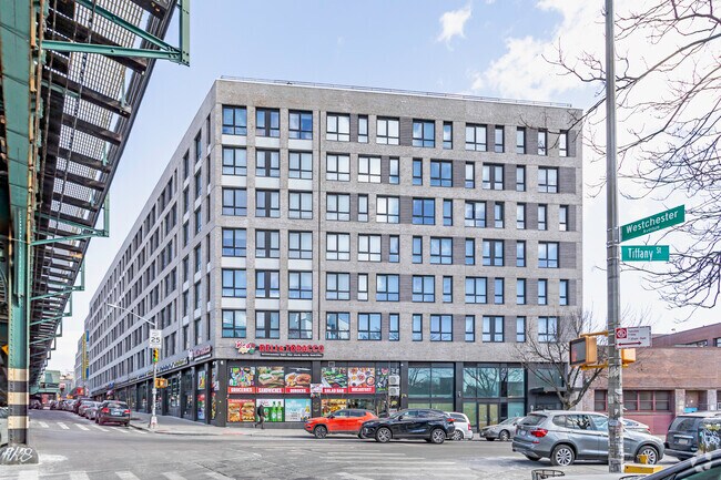 Photo - 980 Westchester Ave Apartments