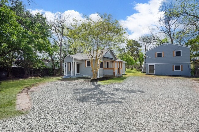 Photo - 211 W South St