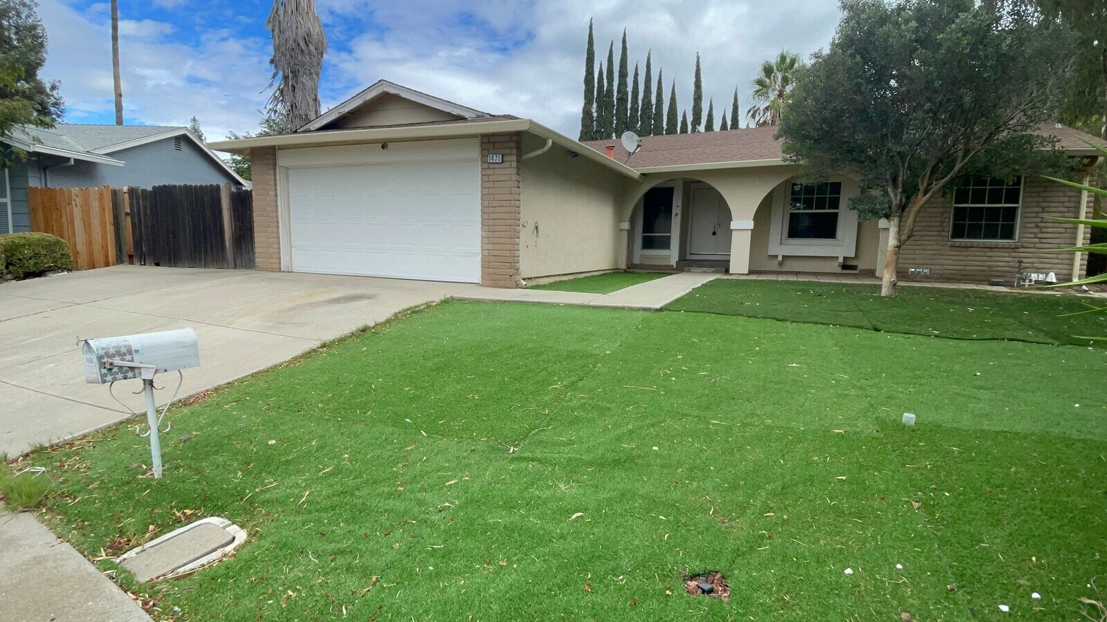 Photo - 1471 Valenzuela Ct