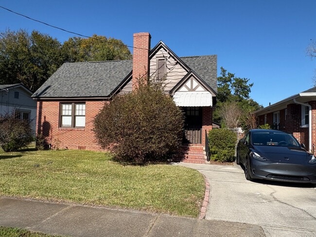 Building Photo - 4739 Astral St