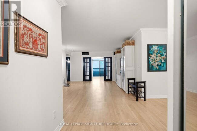 Photo - 18 Sommerset Way Unit 2217