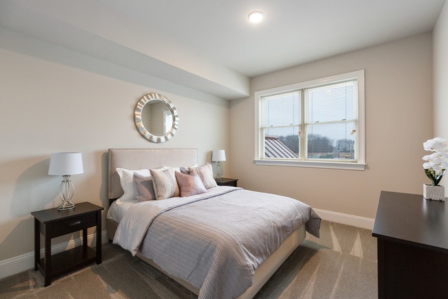 Clydesdale Guest Bedroom - Plaza Grande at Garden State Park