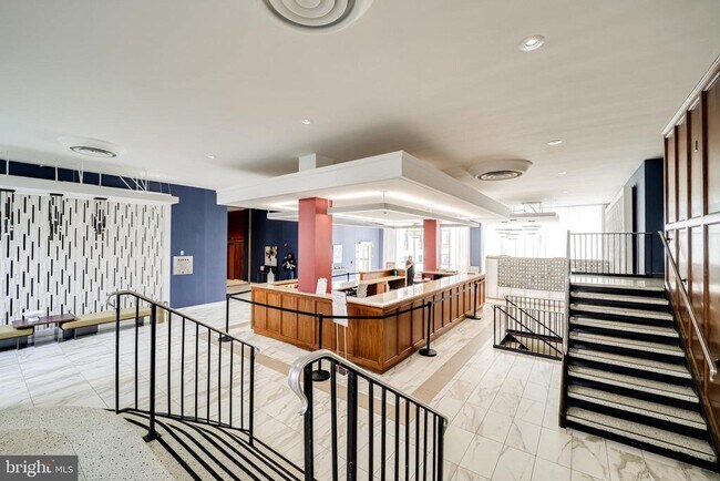 Photo - 4600 Duke St Unit 704