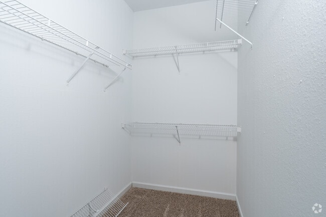 1BR, 1BA - 831SF
