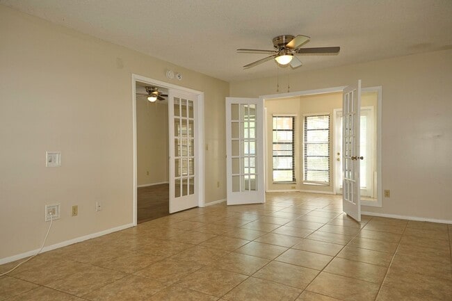 Photo - Spacious 2bd 2bth home with bonus room!