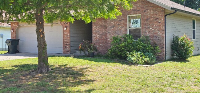 Photo - 450 S Elgin Ave