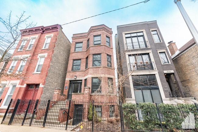 Building Photo - 856 N Hermitage Ave Unit 3F