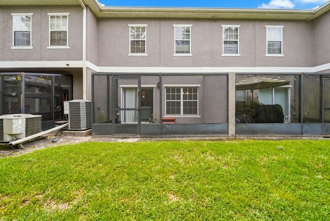 Photo - 2402 Caravelle Cir