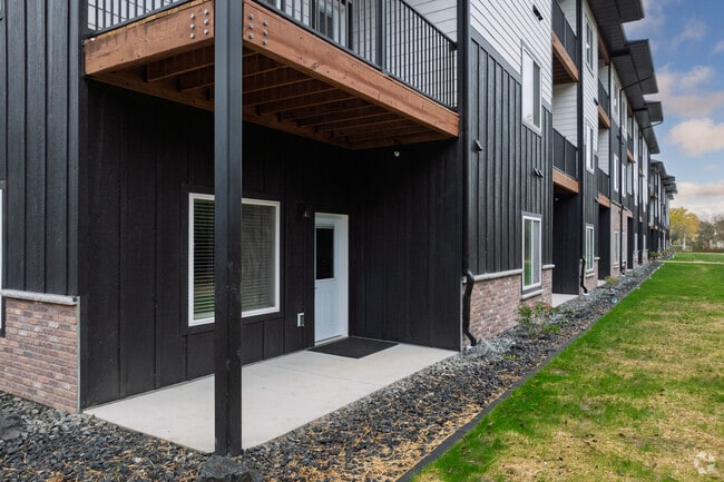 Walkout Patio - Northern Lights Apartments