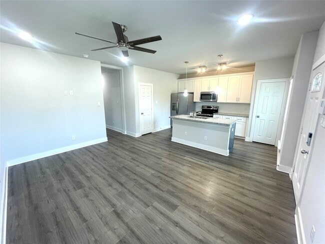 Photo - 9710 Tuffly St