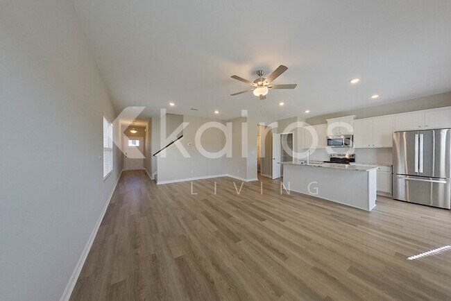 Photo - 862 Silent Barge Cv