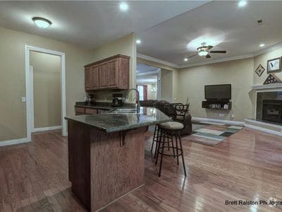 Building Photo - 656 W Foothills Dr Rental