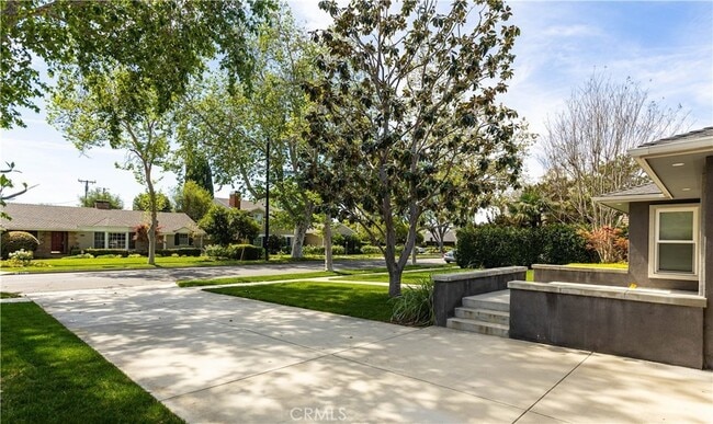 Photo - 933 W Riviera Dr