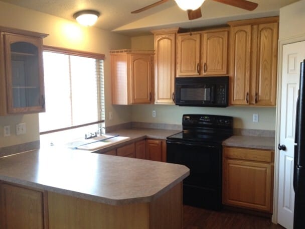 Photo - 612 E 550 N