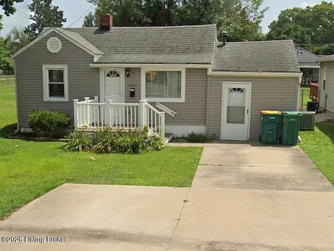 Photo - 3724 Bashford Ave