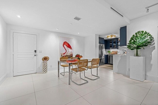 Photo - 226 Brazilian Ave Unit 1a