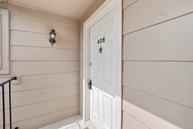 Photo - 2800 Jeanetta St Unit 406