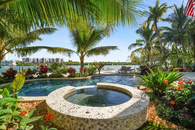 Photo - 19471 Harbor Rd S