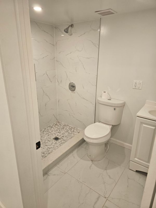 8 Depew St Unit Bedroom