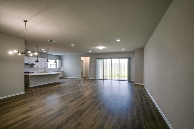 Photo - 128 Ridgeview Ct