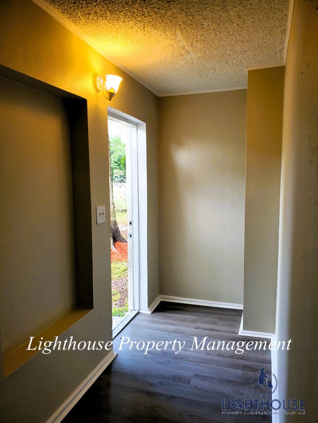 Photo - NEWLY RENOVATED 3 bed/2 bath!