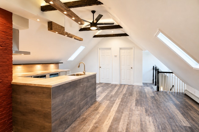 Building Photo - 130 Chestnut St Unit 3