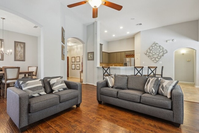 Photo - 183 N Millport Cir