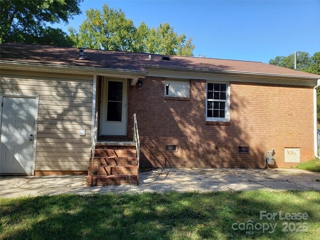 Photo - 4409 Brooktree Dr