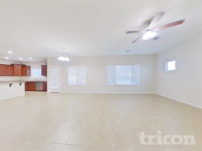 Photo - 18024 W Post Dr