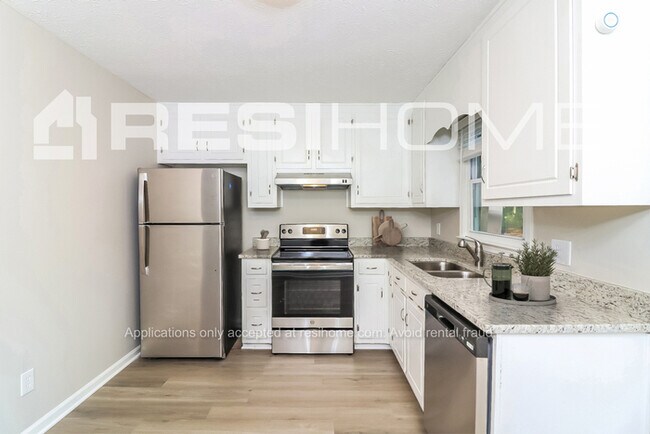 Photo - 96 Meek Dr